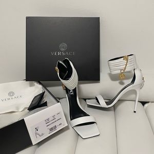 Versace new white heels EU 40,5